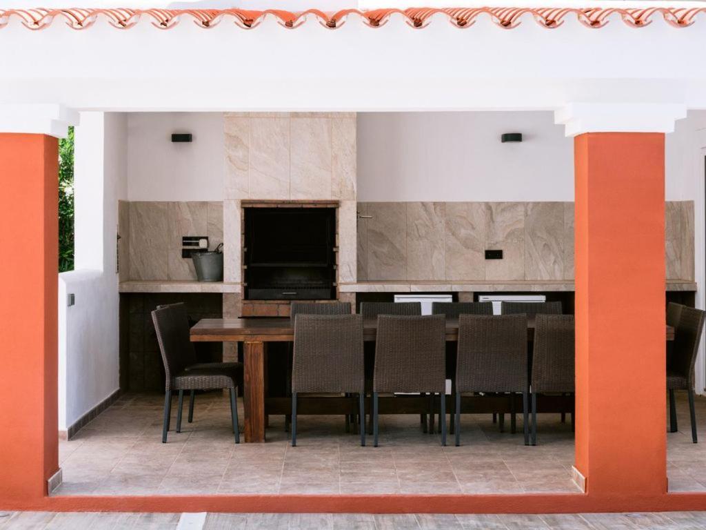 Villa Km2 Lovely Villa Located Just Outside Of Sa Carroca A 5 Minute Drive From Playa Den Bossa San José Extérieur photo
